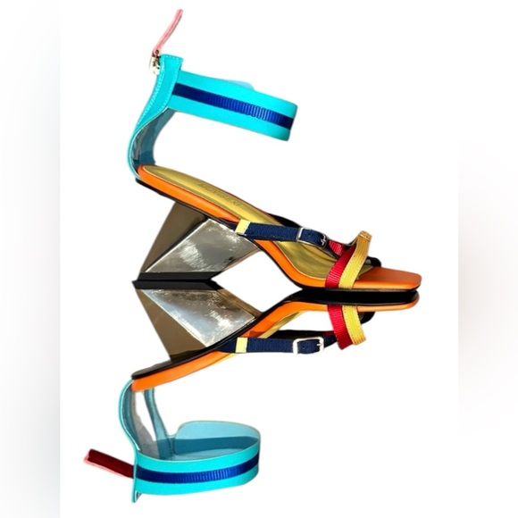 MUYISEXI Gold Heels Strappy Sandals - Picture 3 of 13